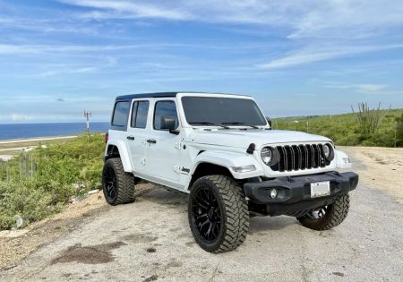 JEEP WRANGLER SAHARA Unlimited